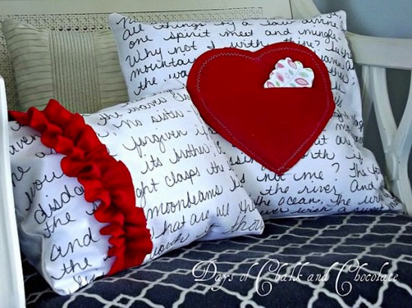 Love Note Pillows - Valentine's Day Decor