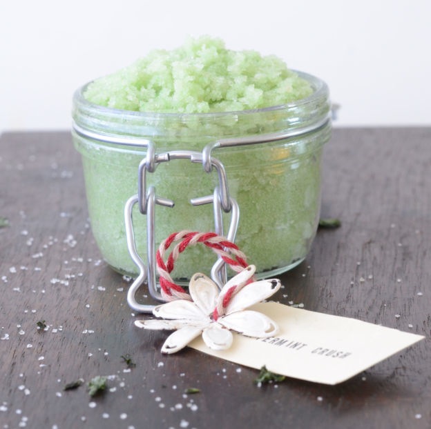 Peppermint foot scrub