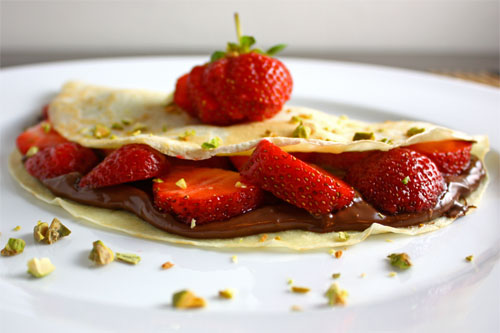 Strawberry and nutella crepes