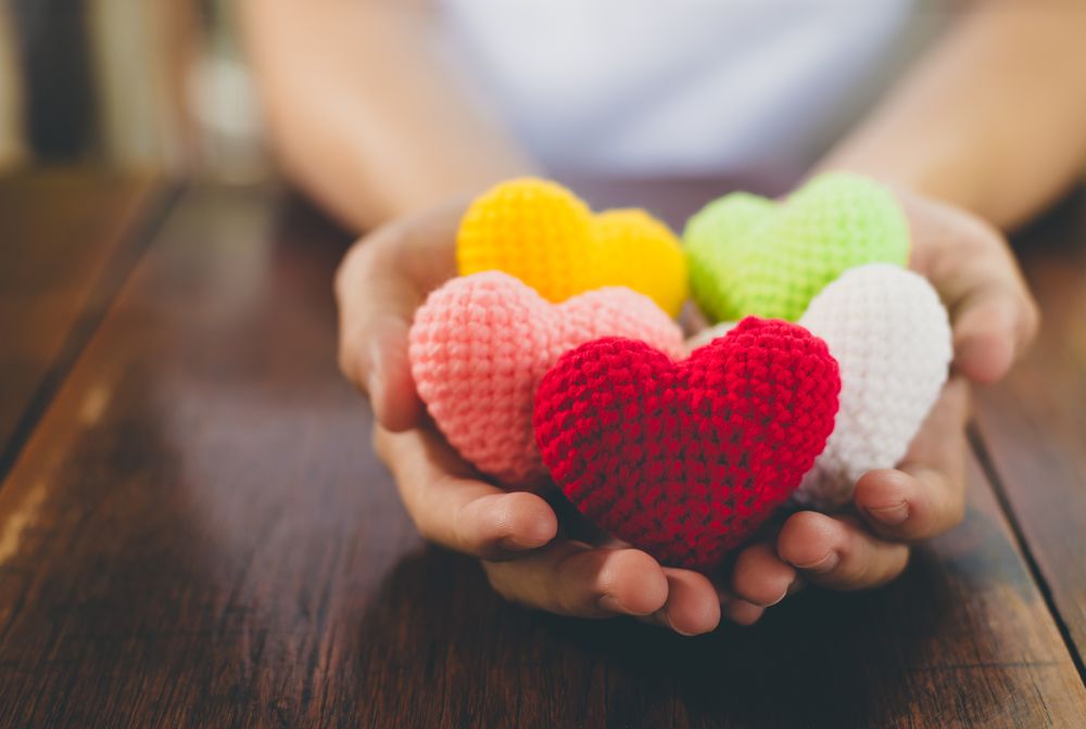 Yarn hearts valentine's day crafts
