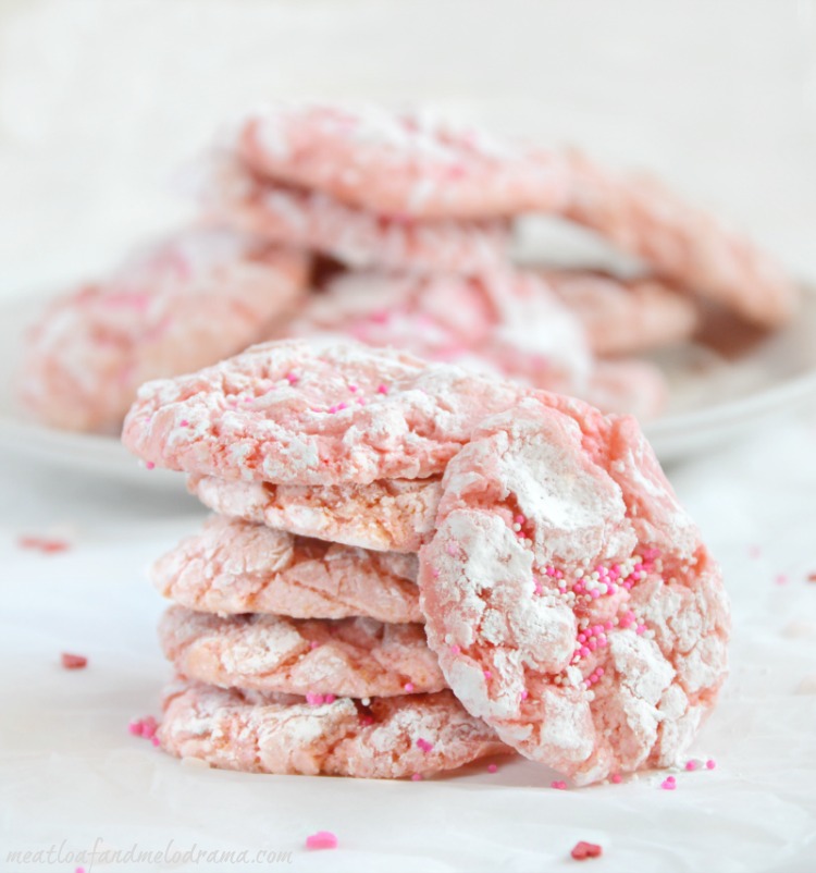 Strawberry cake mix crinkle cookies