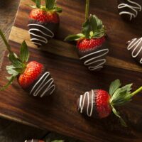 Valentine's day chocolate strawberries