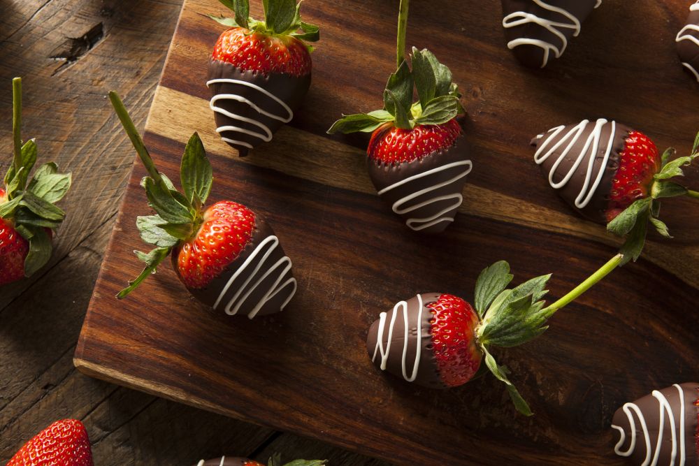 Valentine’s day chocolate strawberries