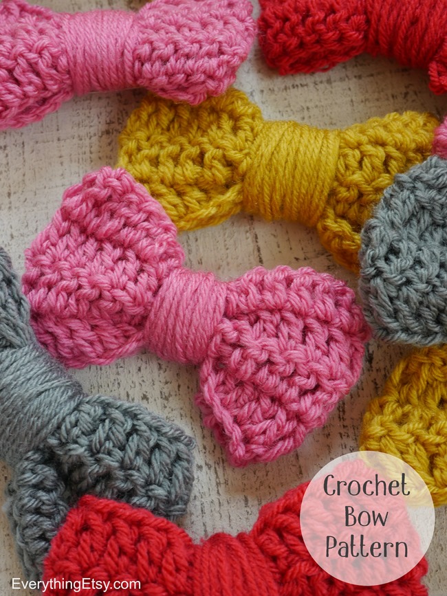 Crochet bow pattern