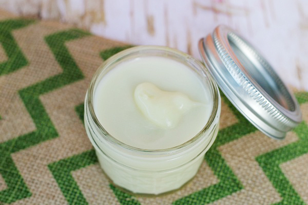 Homemade stretch mark cream