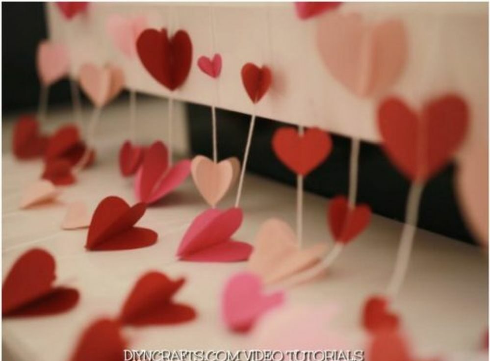 Paper heart garland valentine's day mantel decorations