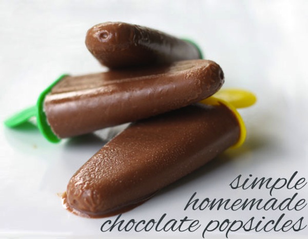 Simple homemade chocolate popsicles