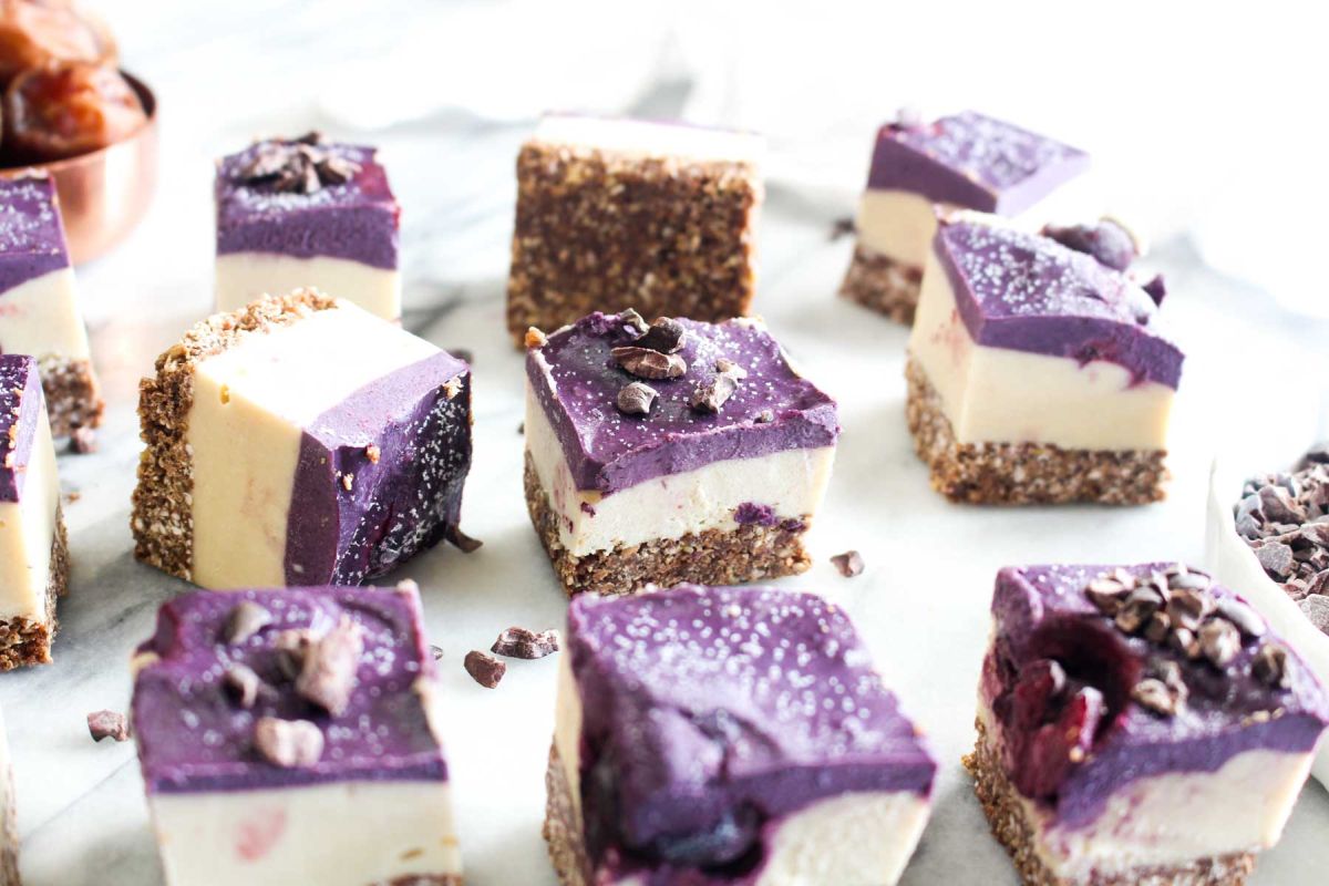 Chocolate berry cheesecake slices recipe