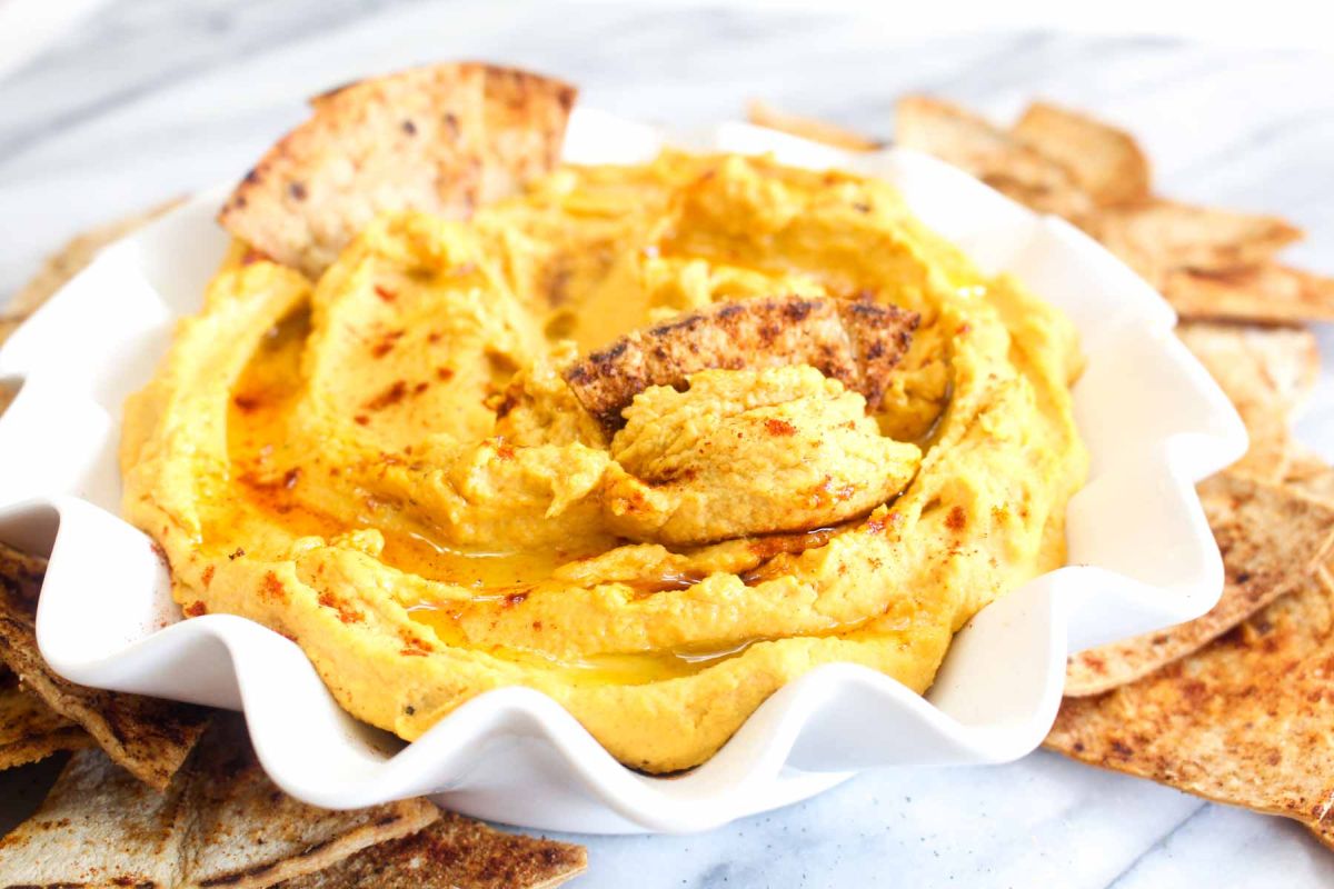 Delicious roasted carrot hummus
