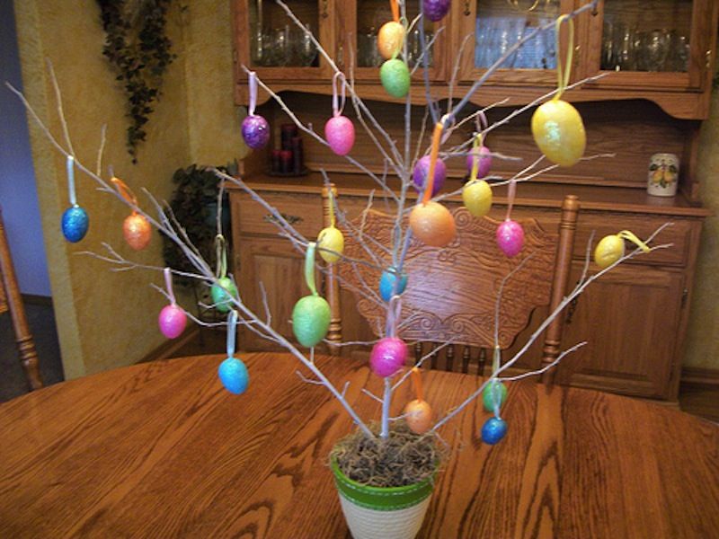 Sparkling eggs and a potted tree