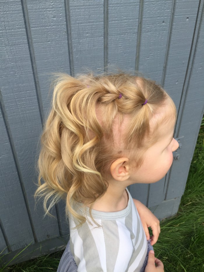 Wedding Hairstyles for Little Girls | LoveToKnow