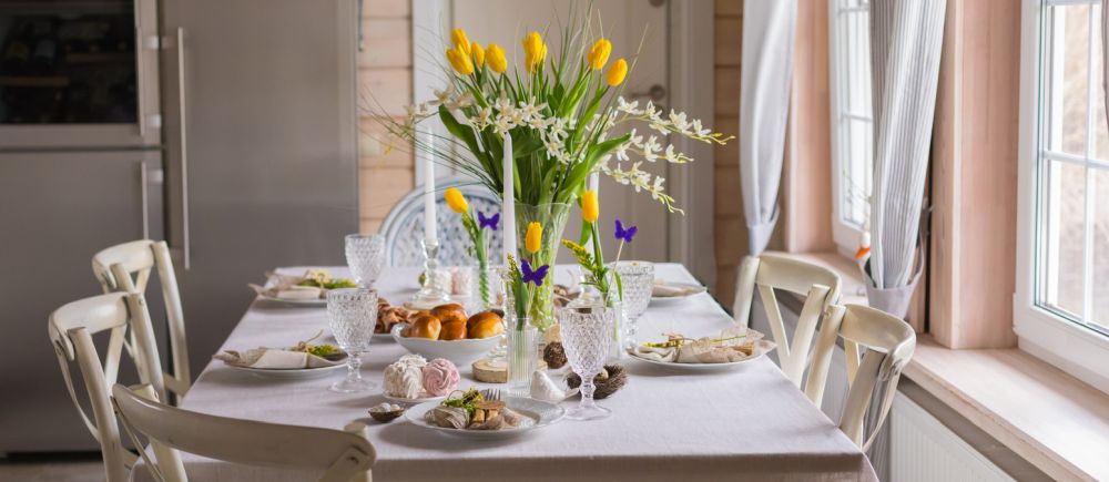 Easter festive spring table
