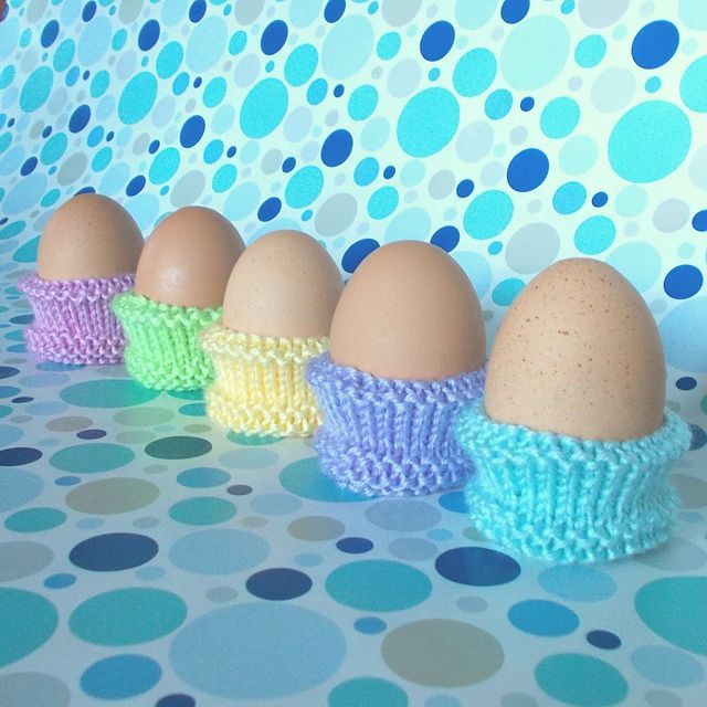 Egg cup cozies knit