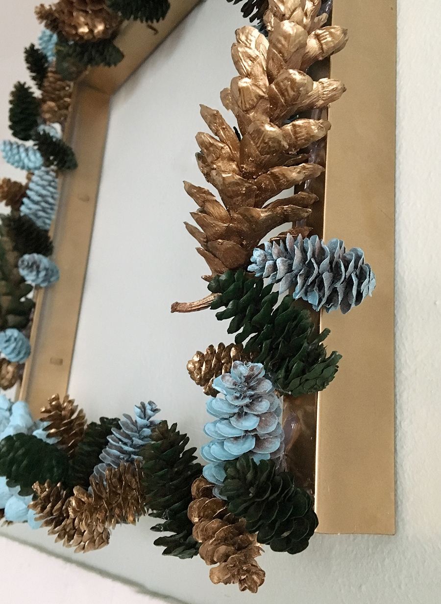 Diy pinecone wreath 2