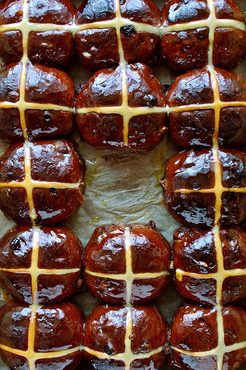 Easter chocolate orange hot cross buns