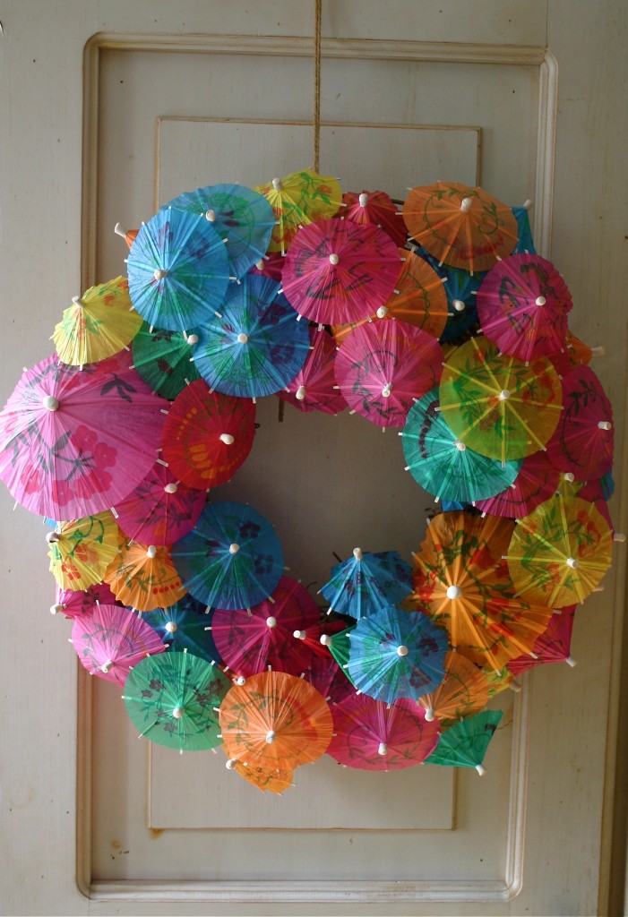Paper umbreall wreath diy