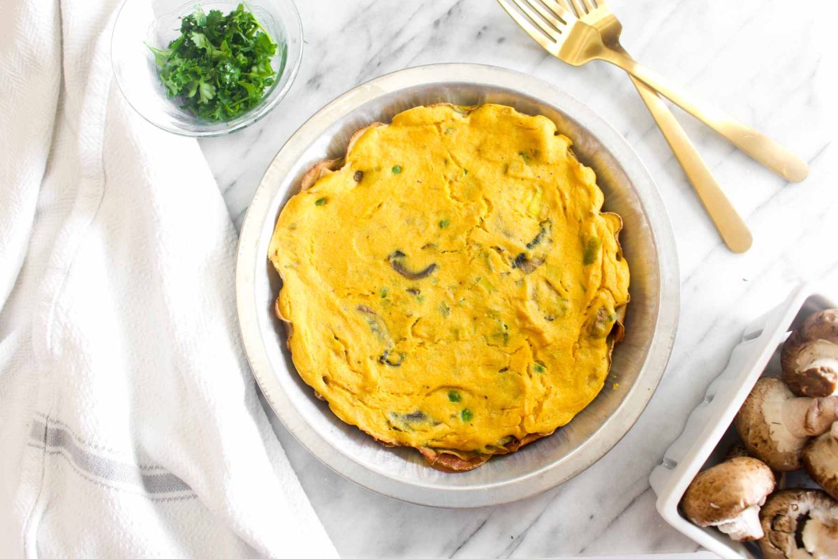 Vegan mushroom and leek quiche