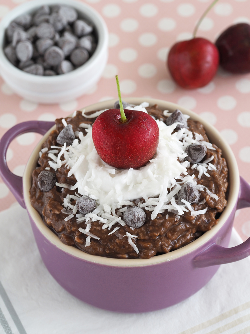 Black forest overnight oats