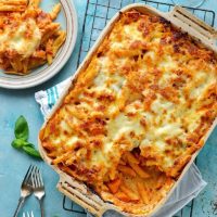 Butternut squash and ricotta pasta bake - a hearty, filling vegetarian meal that will please all the family!