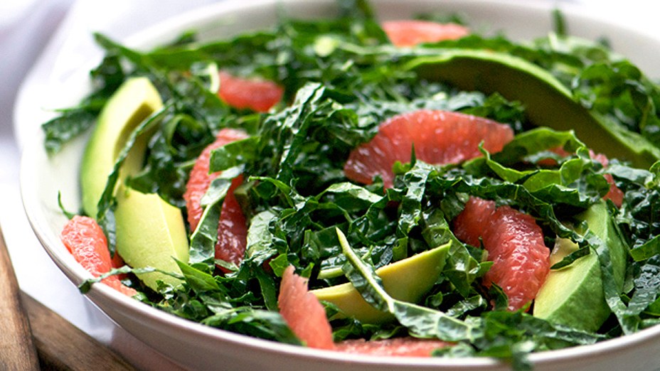 Kale and pink grapefruit salad