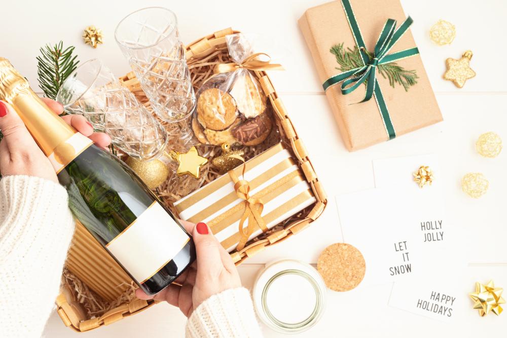 1. Elegant Wine and Champagne Gift Basket, Just for Dad