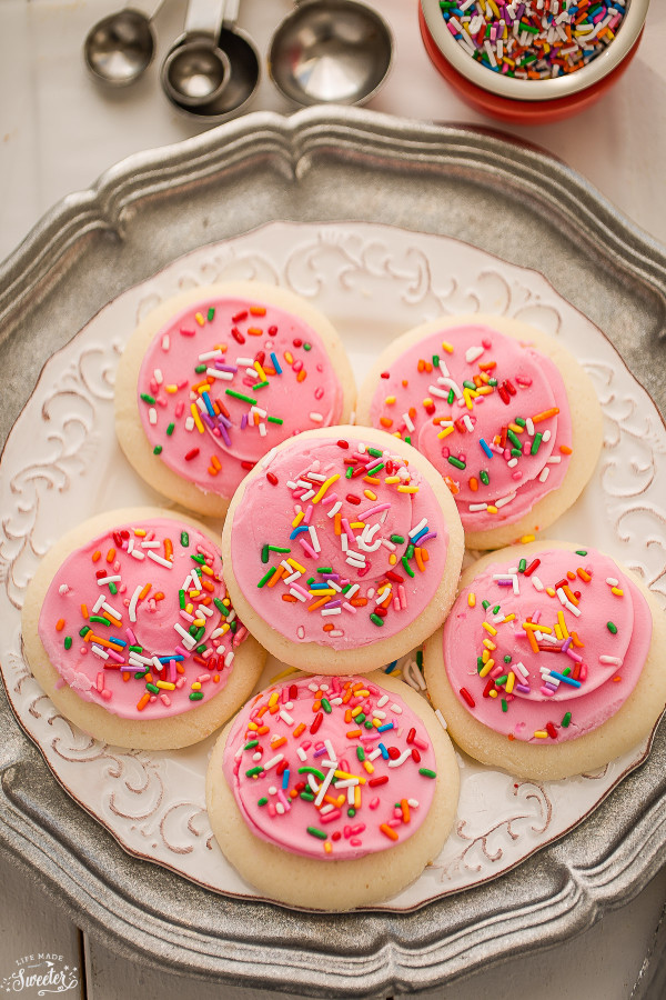 Frosted sugar cookies