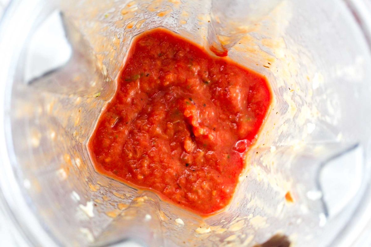 Homemade salsa roja blend