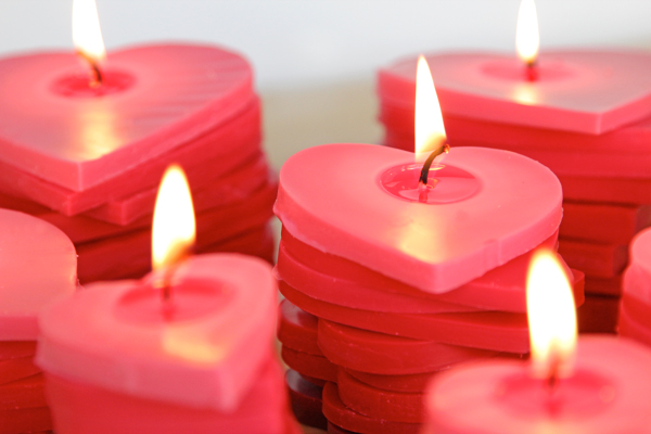 Stacked ombre hearts candle diy