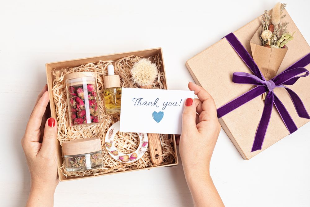 60 DIY Gift Baskets To Bring Happiness to Loved Ones
