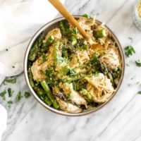 Vegan alfredo pasta with grilled asparagus