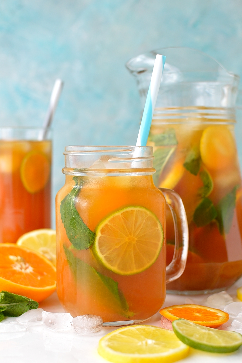 Citrus and mint iced tea - a zingy, refreshing drink that will cool you down and perk you up on hot days.