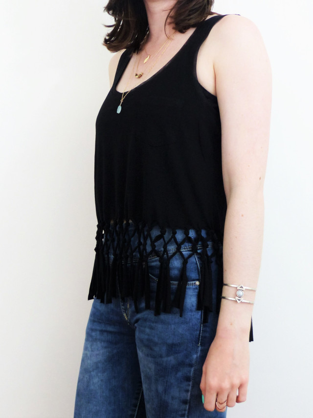 Fringe hem t shirt