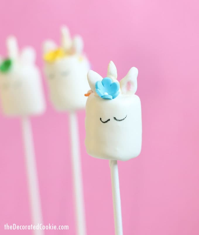 Unicorn marshmallow pops