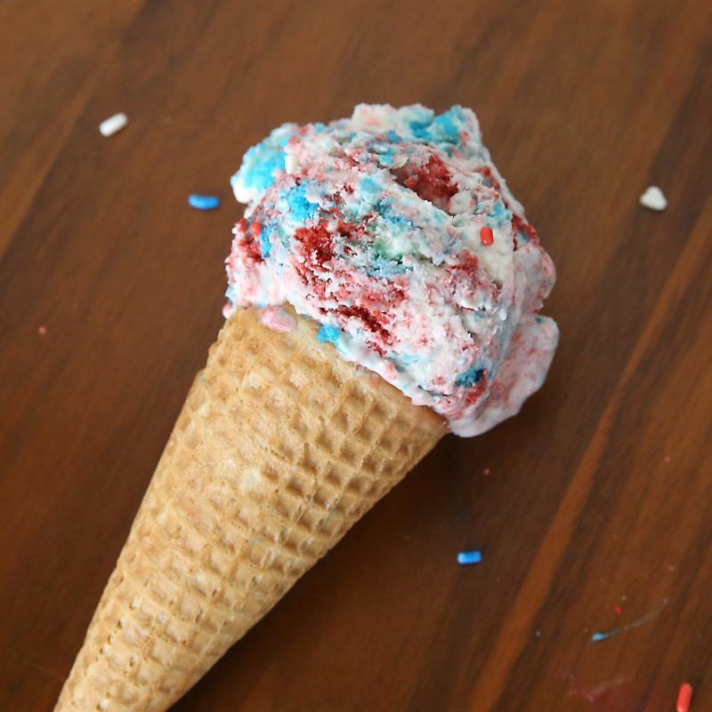 Red white and blue ice cream fourth 4th of july easy no churn recipe cake 9
