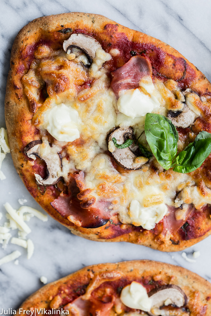 15 minute ham mushroom and mascarpone naan bread pizza