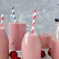 Cherry Bakewell tart smoothie - the classic British tart in healthy smoothie form!