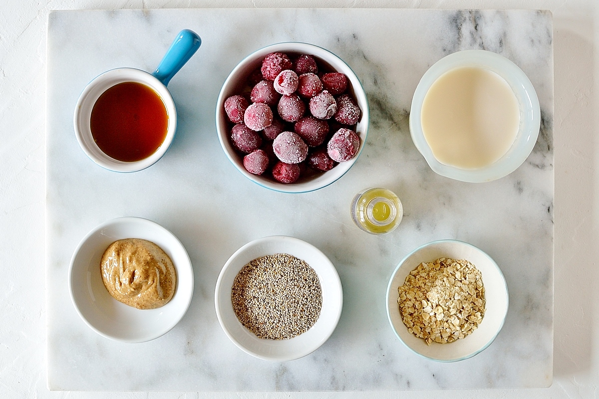 Cherry bakewell tart smoothie ingredients