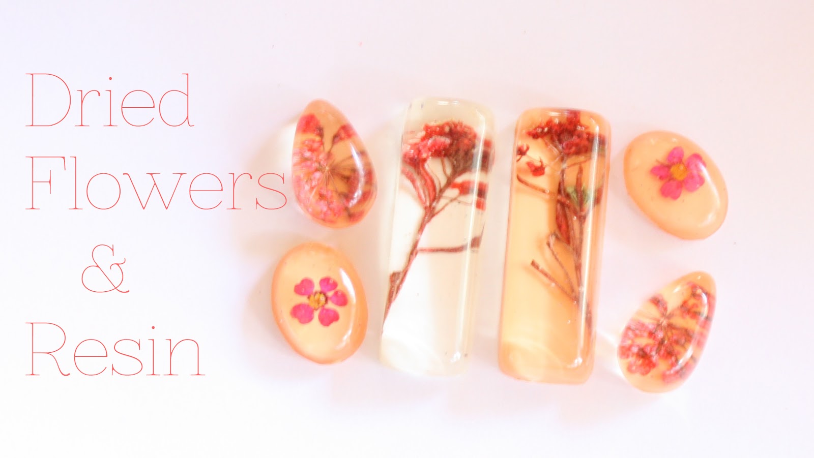 Dried flowers and resin jewelry diy'