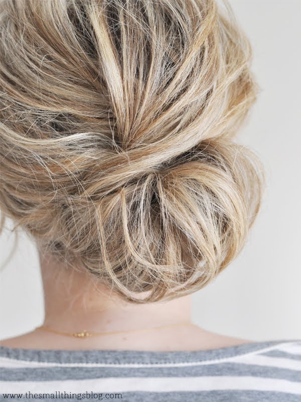 Low chignon tutorial