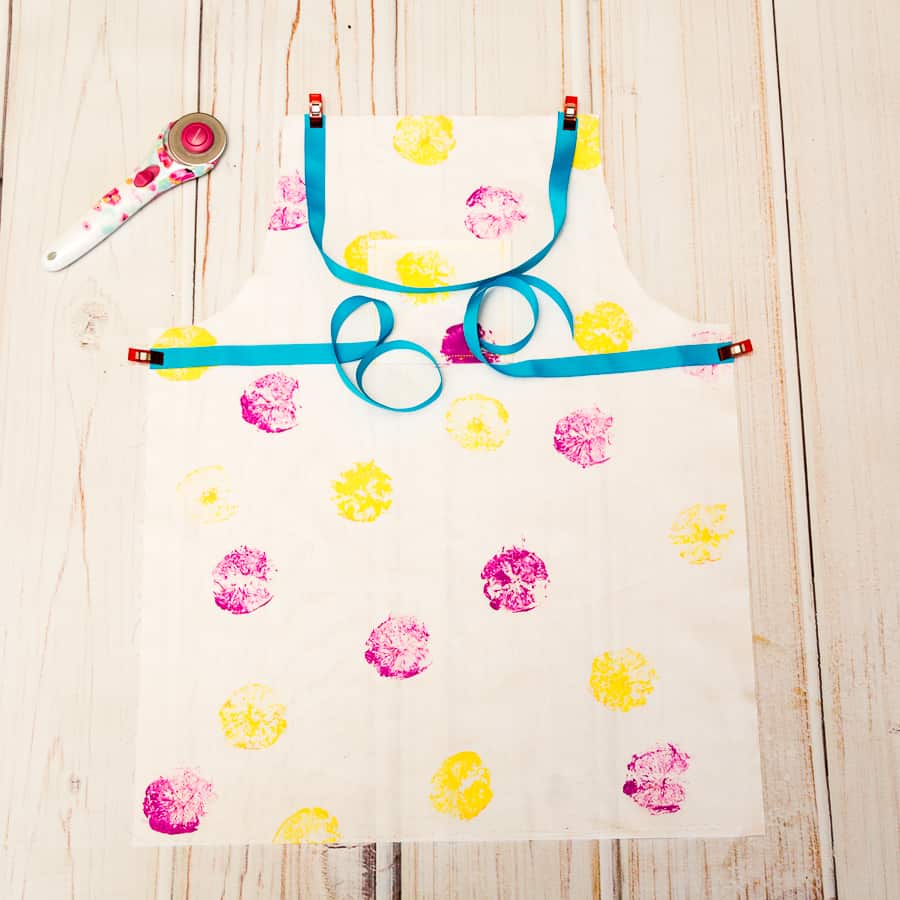 Diy+kids+reversable+apron+pattern+and+tutorial++++canvas+sharpie+art+|+coral+++co