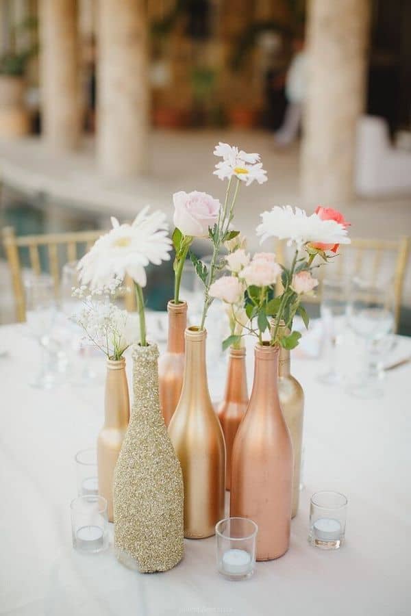 15 Wedding Centerpieces That You Can DIY!