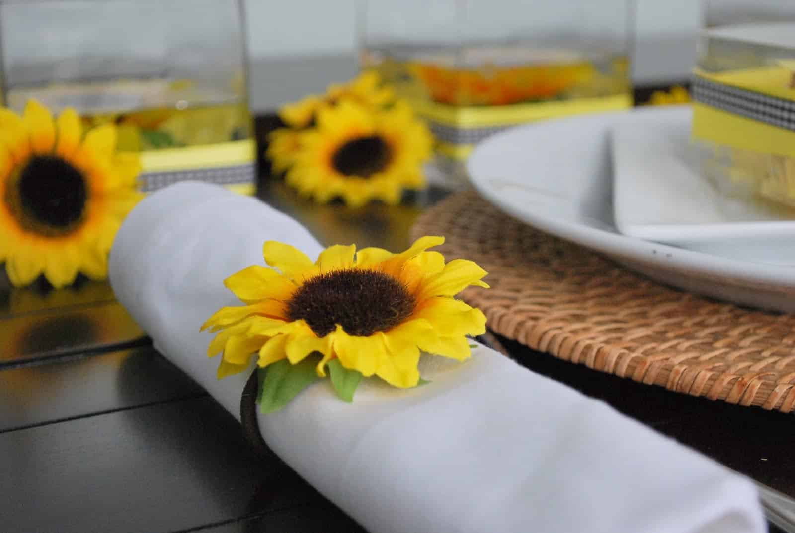 Sunflower napkin rings