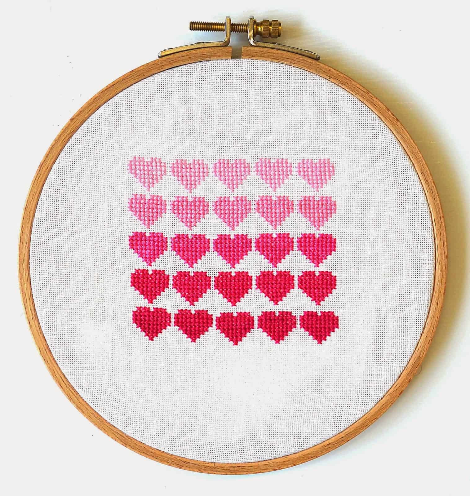 Pink ombre hearts cross stitch tutorial