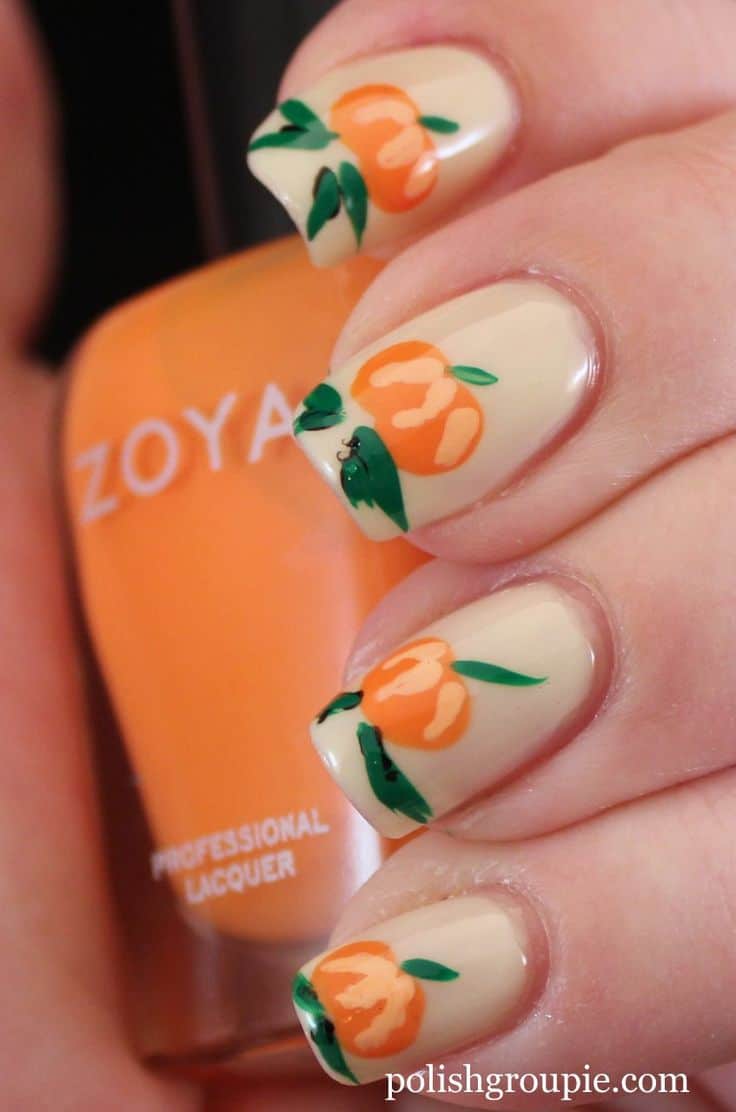 Small pumpkin nail art