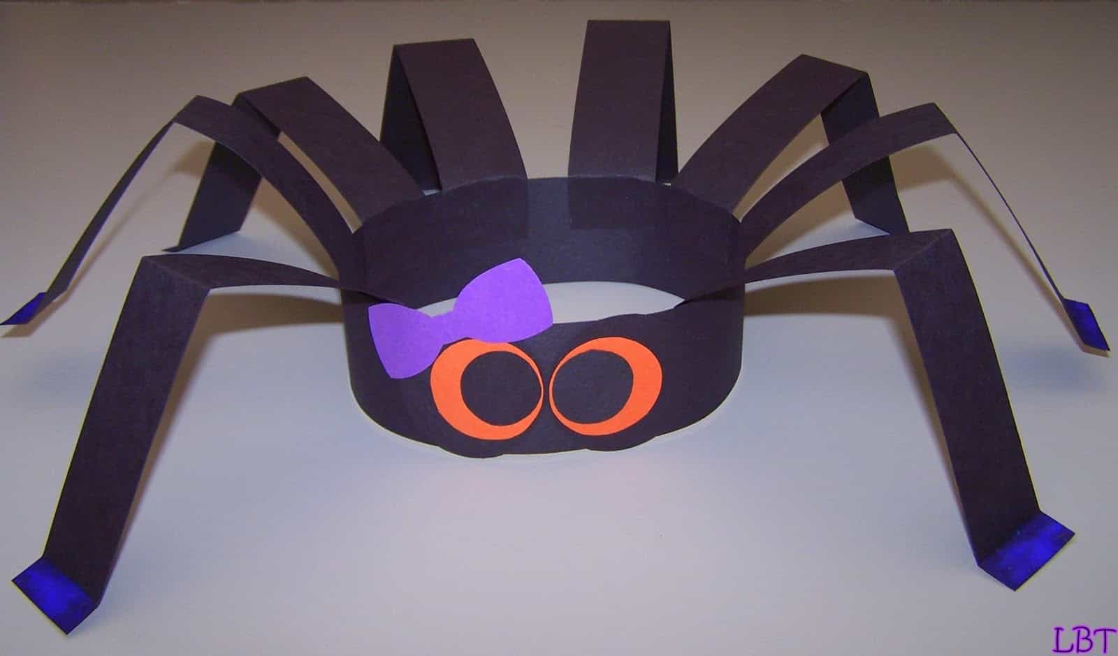 Construction paper spider hats