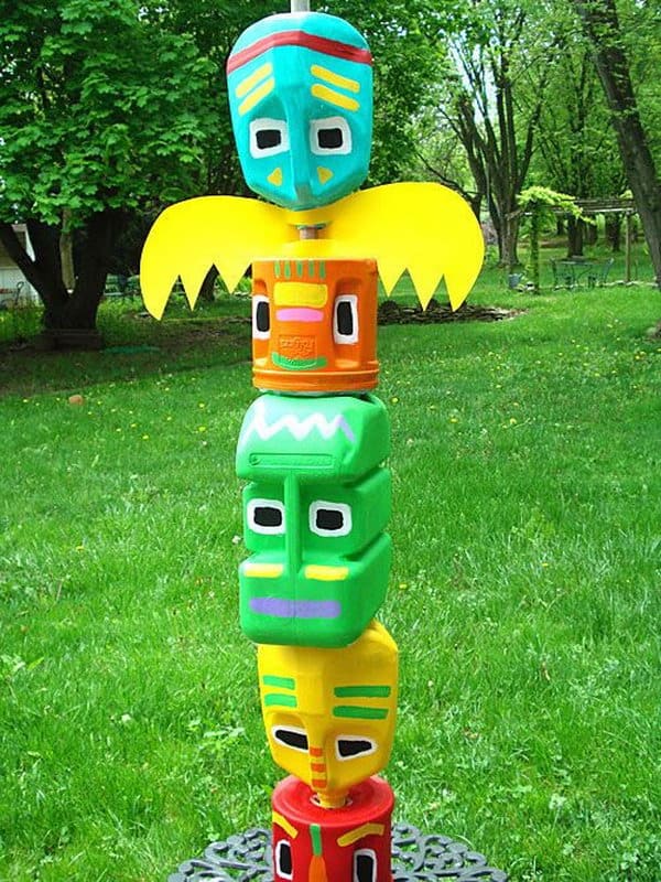 Totem Pole - Crafts from Milk Jugs