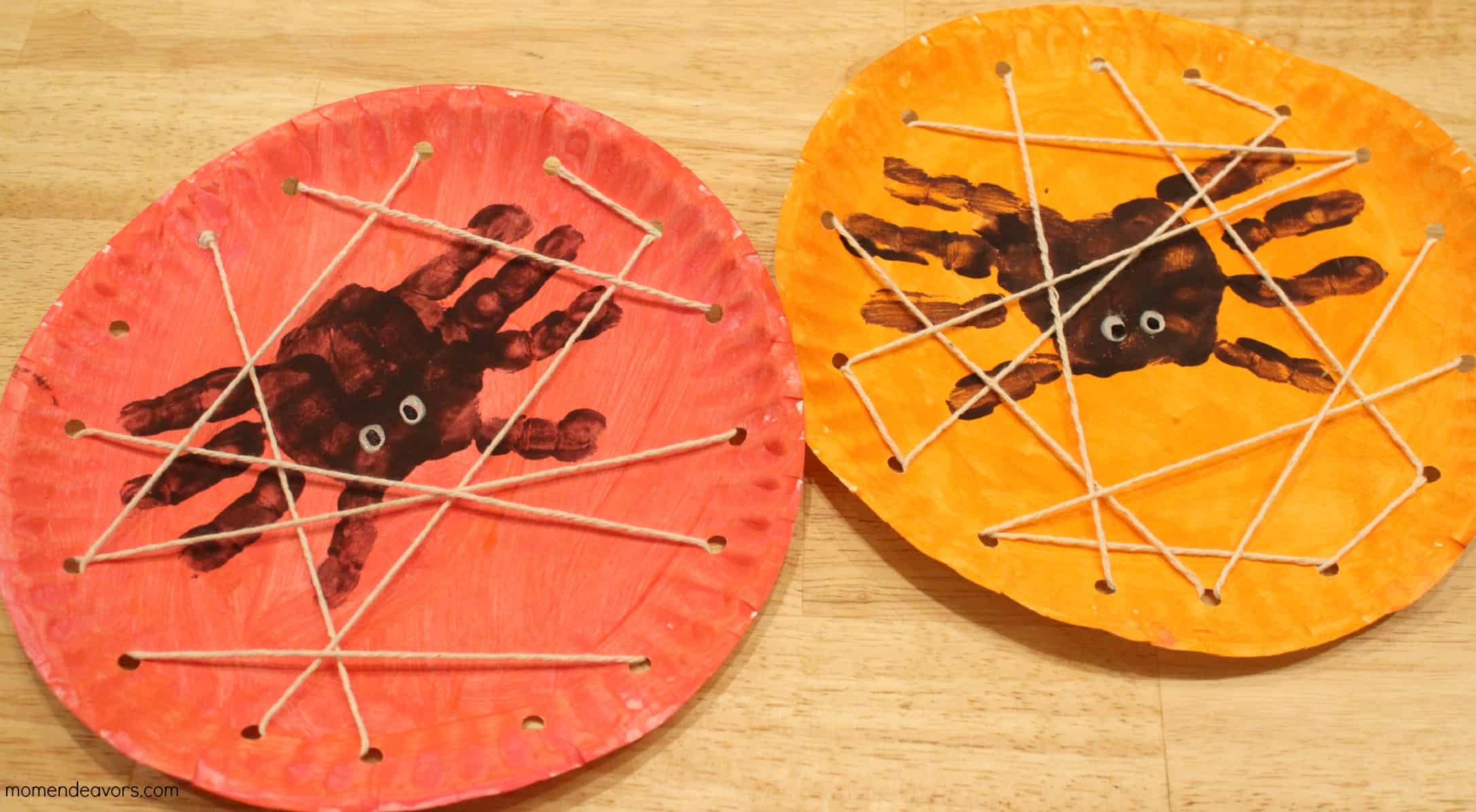 Paper plate handprint spiders