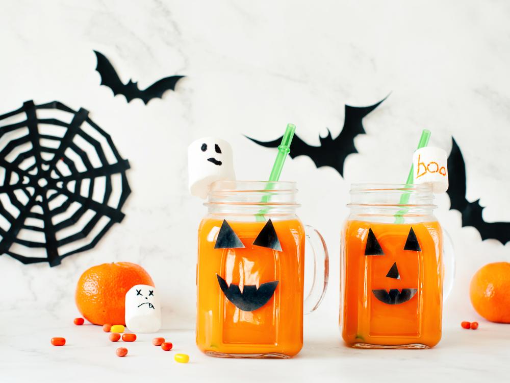 Pumpkin orange juice healthy halloween treats for kids