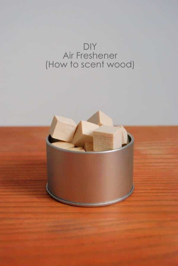 Scented wooden cubes air freshener