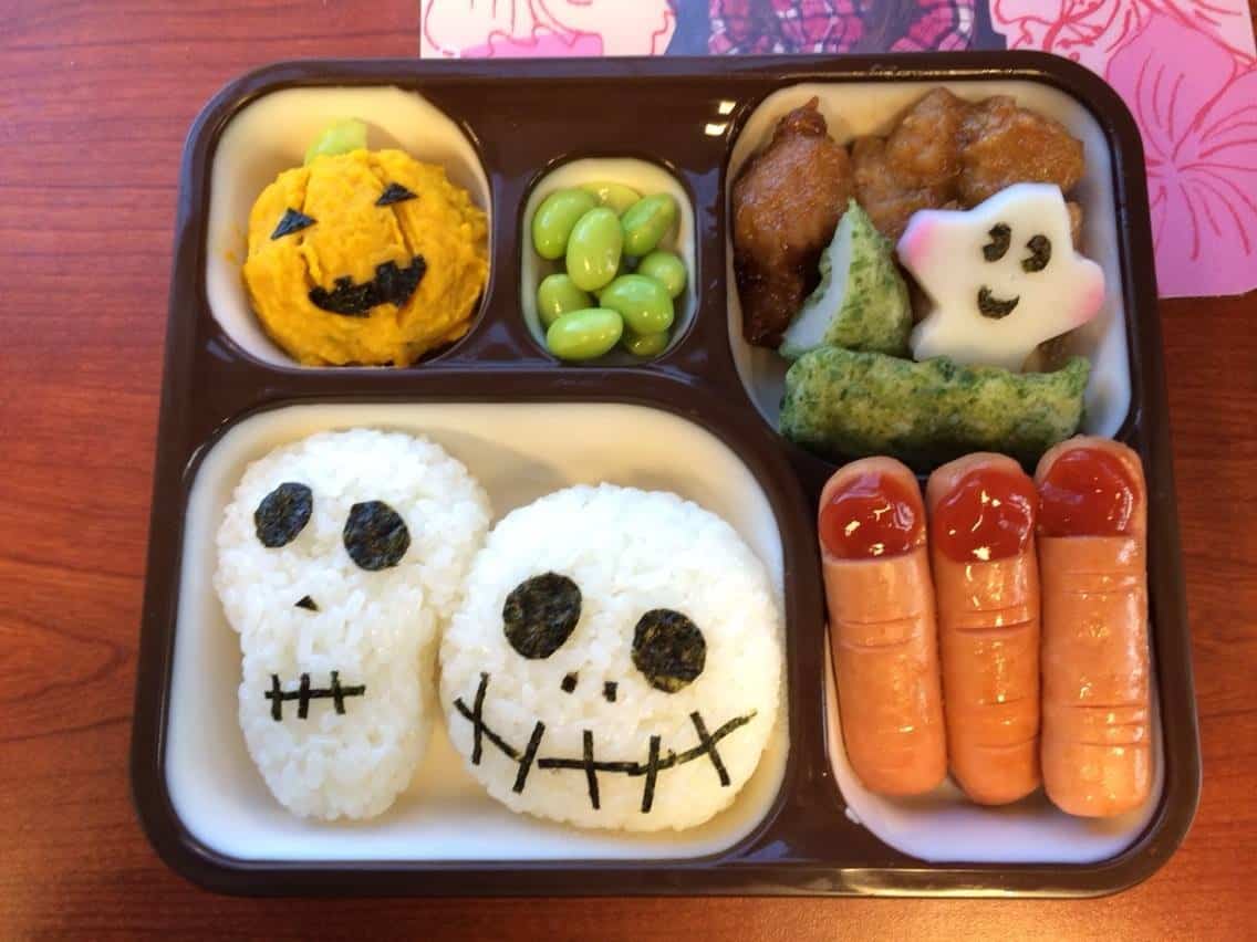 Spooky Snacks - Skull Rice Bento